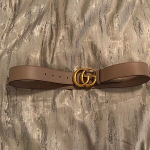 Gucci Marmont 90 Beige Leather Belt with Gold Buckle